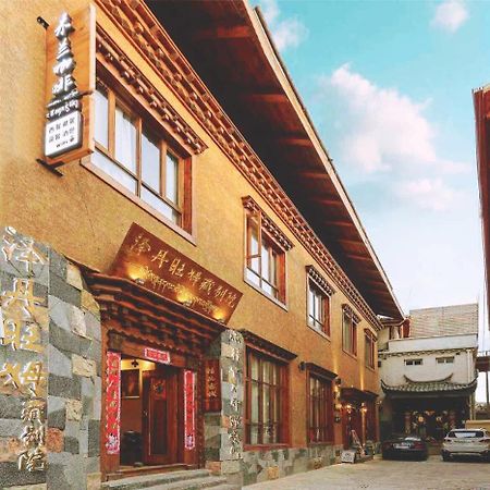 Tseten Wangmo Resort Shangri-La Exterior photo