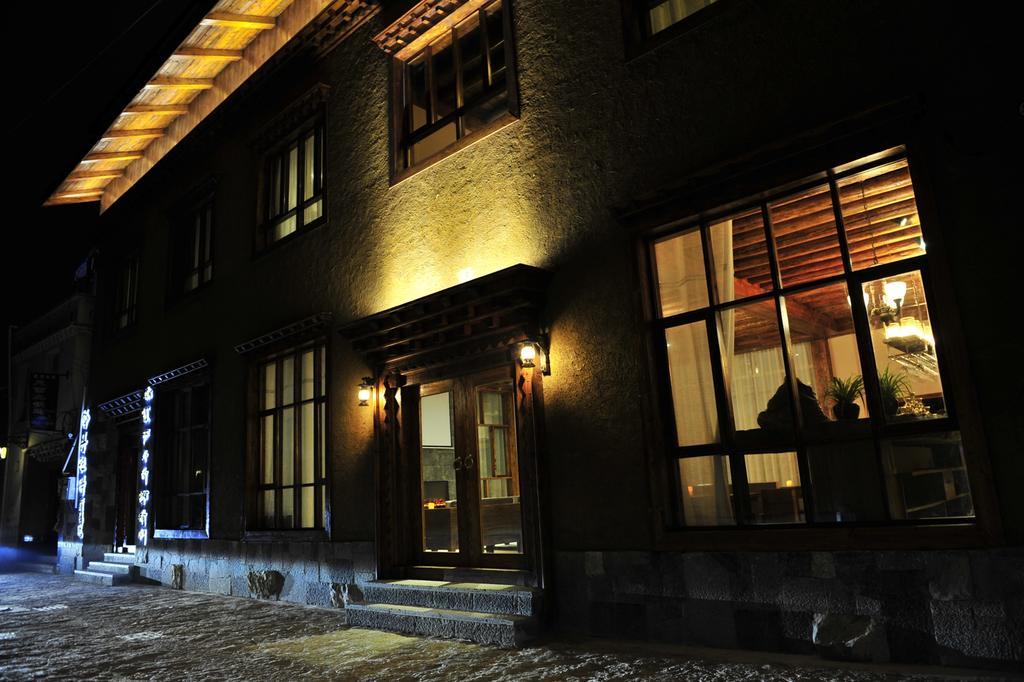 Tseten Wangmo Resort Shangri-La Exterior photo