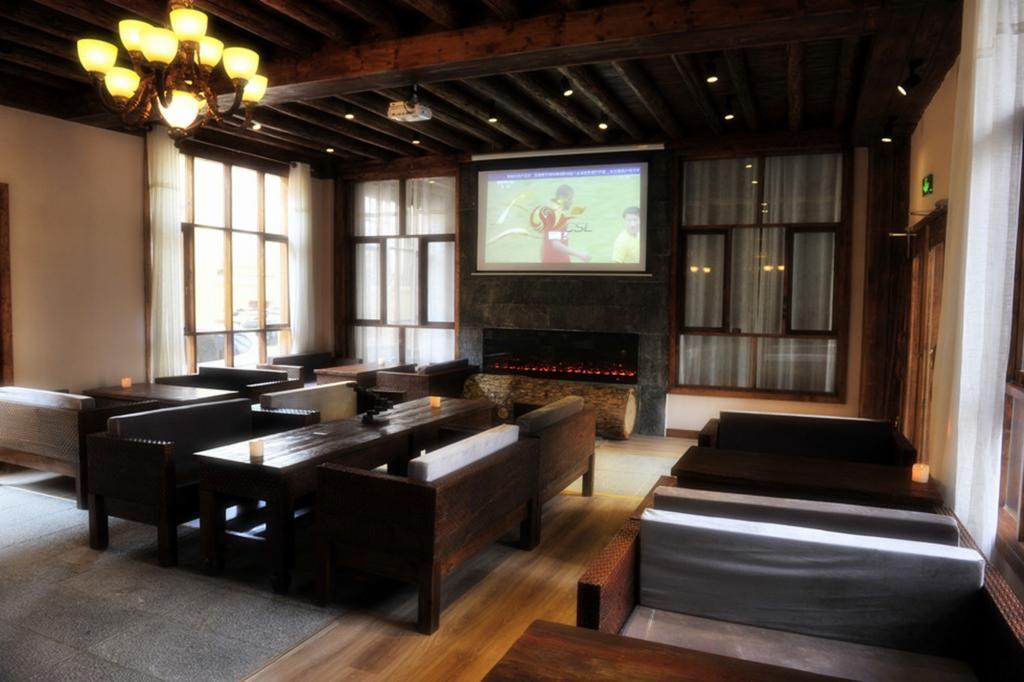 Tseten Wangmo Resort Shangri-La Exterior photo