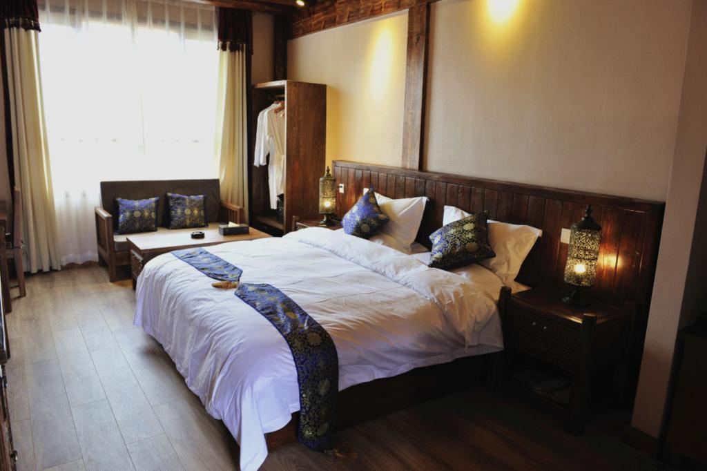 Tseten Wangmo Resort Shangri-La Exterior photo